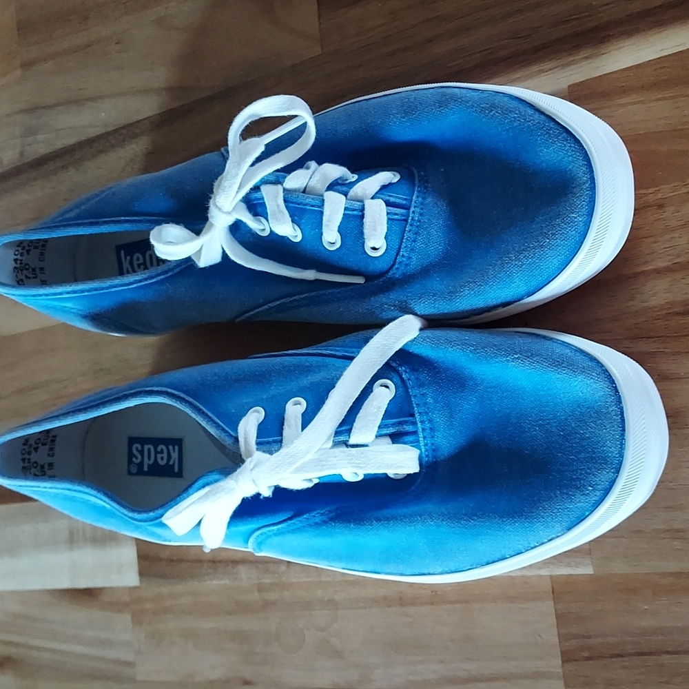 Keds comfort arch shoes